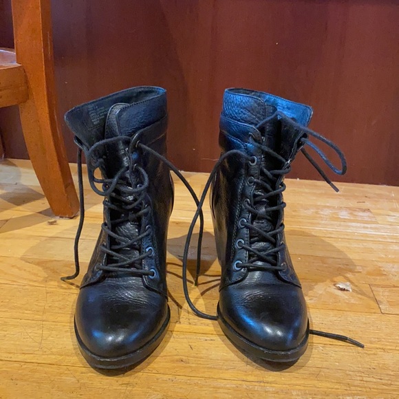 Kenneth Cole 5.5 Nellie boots - Picture 6 of 8